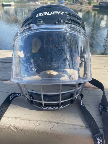 Used Small Bauer Pro Stock Re-Akt 75 Helmet