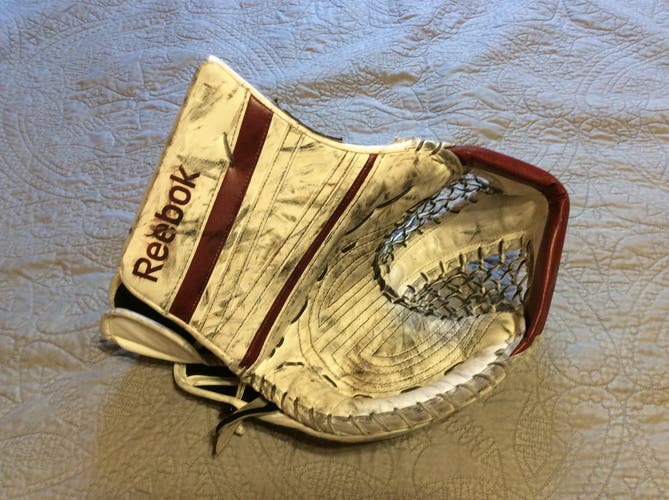 Used  Reebok  Premier 4 Glove 580 Break