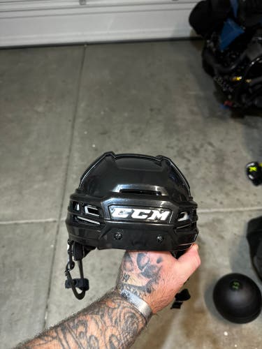 Used Large CCM  Tacks 910 Helmet