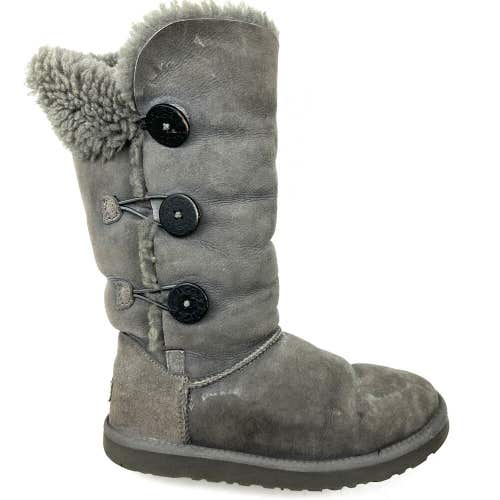 UGG Boots Bailey Button Triplet Style 1873 Gray Suede Leather Fleece Lined Sz 8