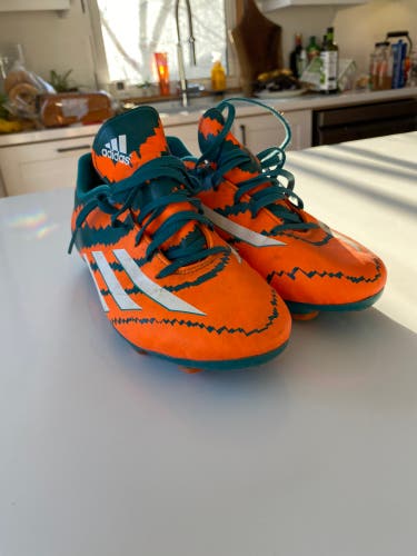 Adidas Messi 10.1 Soccer Cleats