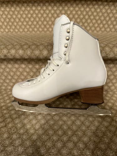 NEW Jackson Ultima Elle Figure Skates Size 8