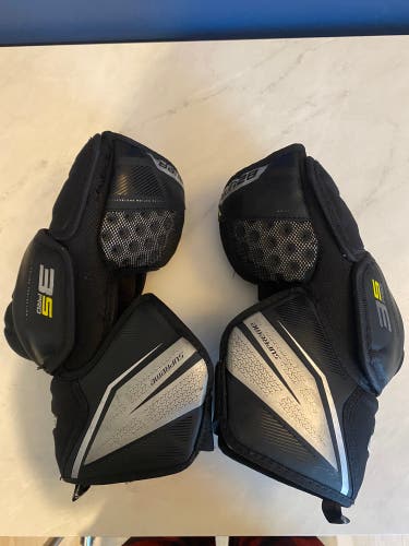 Used Large Bauer Supreme 3S Pro Elbow Pads