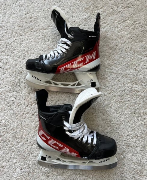 New CCM Regular Width Pro Stock Size 8 JetSpeed FT4 Pro Hockey Skates (With Step Steel Blades)