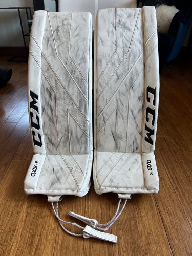 34" CCM  Axis 1.9 Goalie Leg Pads