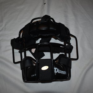 Adult Lightweight Hollow Wire Catcher/Umpire Mask