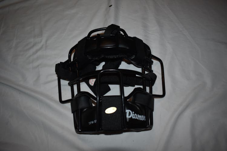NEW - Diamond DFM-SB Catcher/Umpire Face Mask, Black