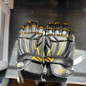 Towson lacrosse gloves
