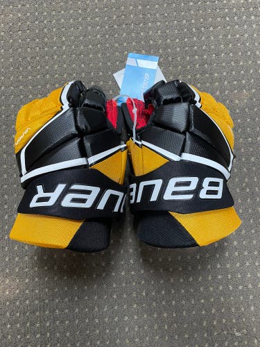 New Bauer 13"  Vapor 3X Gloves