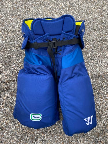 Warrior Franchise Pro Stock Hockey Pants Vancouver Canucks XL+2" Marine Blue 8614