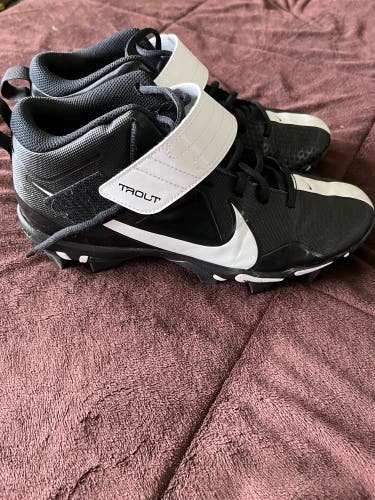 Black Adult Molded Cleats High Top Force Zoom Trout 7