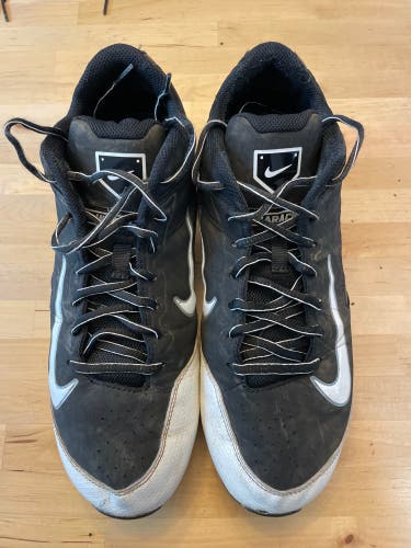 Used Men's Nike Huarache Baseball Cleats Low Top - Size 9, Black
