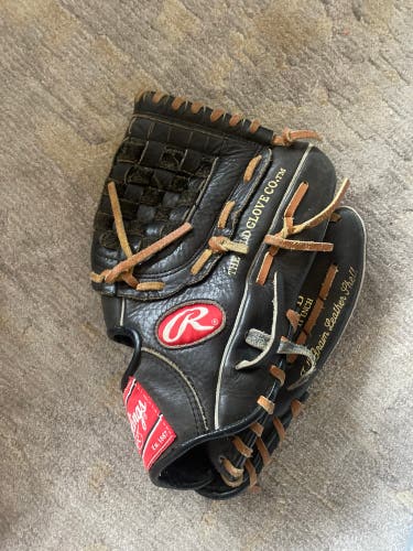 Used Right Hand Throw 11" Turn 2 Baseball Glove
