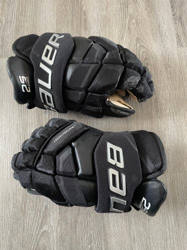 Bauer 14" Supreme 2S Pro Gloves