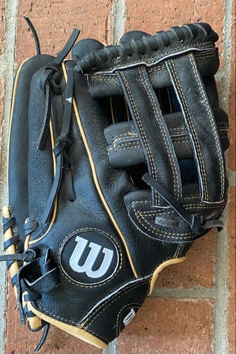Used Wilson Left Hand Throw Infield A450 Baseball Glove 12"