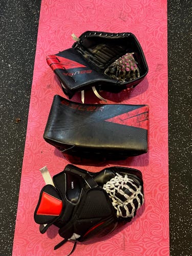 Bauer ultrasonic 2 gloves 1 blocker full tight senior