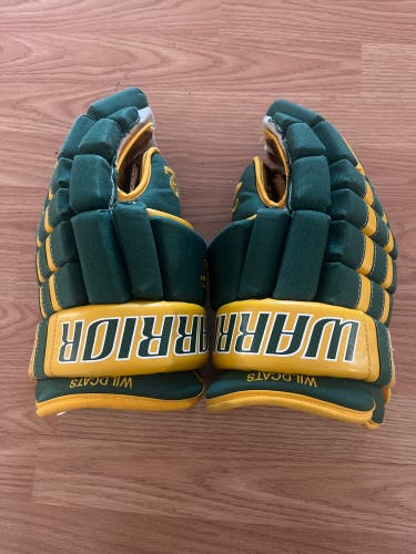 Warrior 14" Pro Stock Gloves