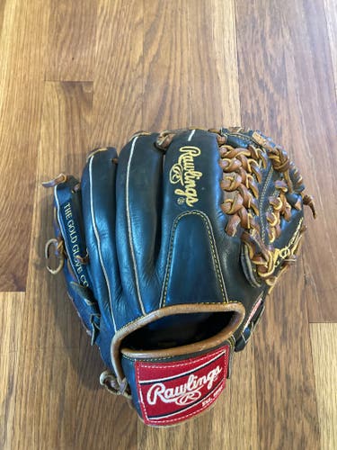 Used Rawlings Right Hand Throw Infield Heart of the Hide Baseball Glove 11.5"