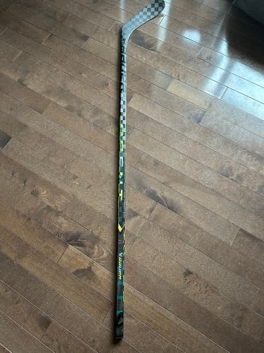 Bauer Ag5nt Hockey Stick - Right 65 P28