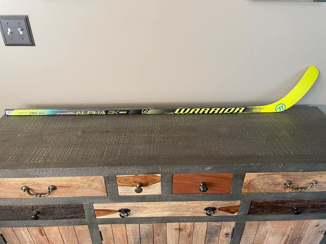 New Warrior Alpha DX SE2 Right Handed Hockey Stick W88 50 Flex