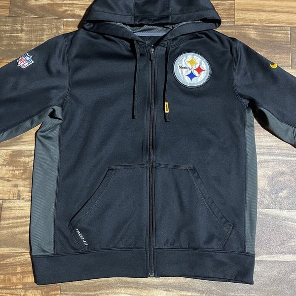 Men's Nike Therma-Fit Pittsburgh Steelers Zip Hoodie On Field