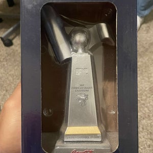 2019 astros ALCS trophy