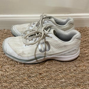 Used Men's Size 9.0 (Women's 10) Wilson Tennis Shoes Rush Pro 2.5