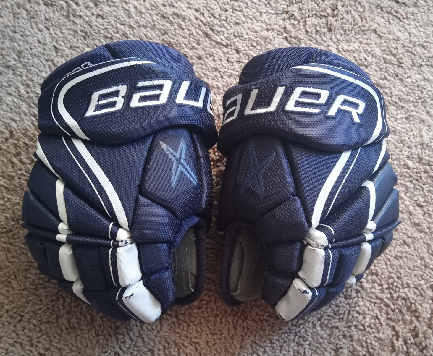 Used Bauer Vapor LTX Pro Gloves 10"