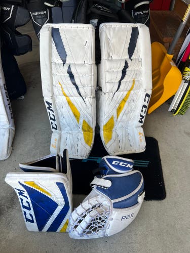 26" CCM  Extreme Flex E4.5 Goalie Leg Pads