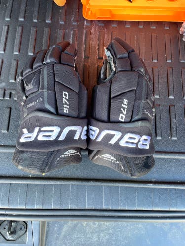 Used Bauer 15" Supreme S170 Gloves