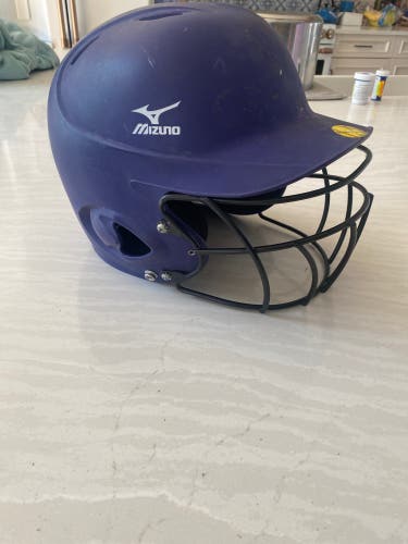 Used Senior Mizuno Batting Helmet