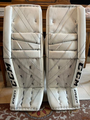 34" CCM  Eflex 5 Goalie Leg Pads