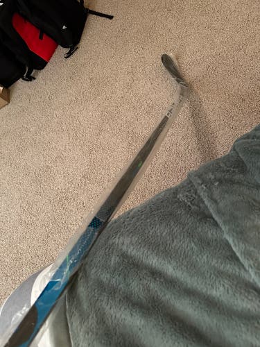 NEW Senior Left Hand P28 Pro Stock Nexus Geo Hockey Stick