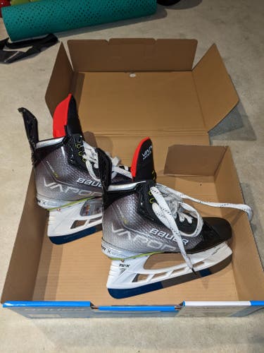 New Bauer Vapor Hyperlite 6.5 Fit 1 Skates