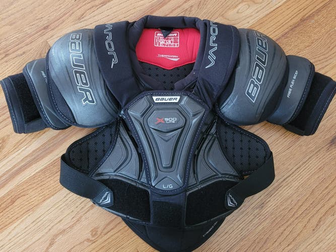 Junior Large Bauer Vapor X900 Lite Shoulder Pads