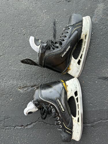 Used Bauer Regular Width Size 8 Supreme One100 Hockey Skates