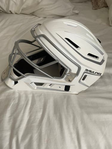 Rawlings Velo catcher helmet