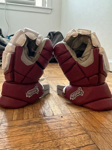 Team Issued Colgate Lacrosse Home Gloves White