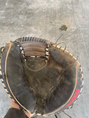Catcher's 33" A1000 Baseball Glove