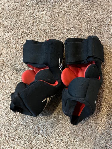Youth Used Small STX Stinger Arm Pads
