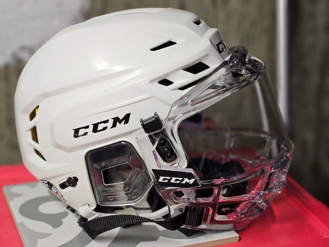 Used Small CCM Tacks 310 Helmet