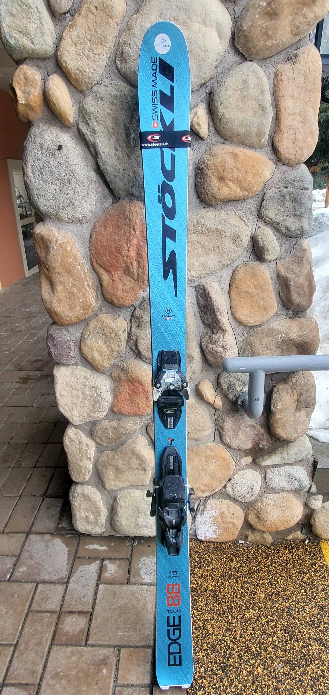 Used Unisex 2020 Stockli 177 cm Alpine Touring Edge 88 Skis With Bindings Max Din 13
