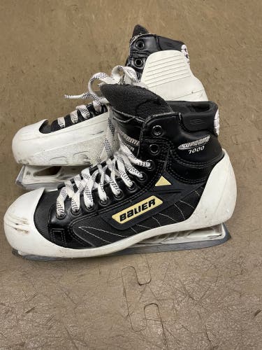 Used Bauer Regular Width  Size 7 Supreme 7000 Hockey Goalie Skates