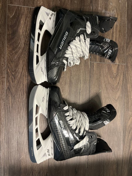 Used Bauer Regular Width Pro Stock Size 10 Supreme Mach Hockey Skates
