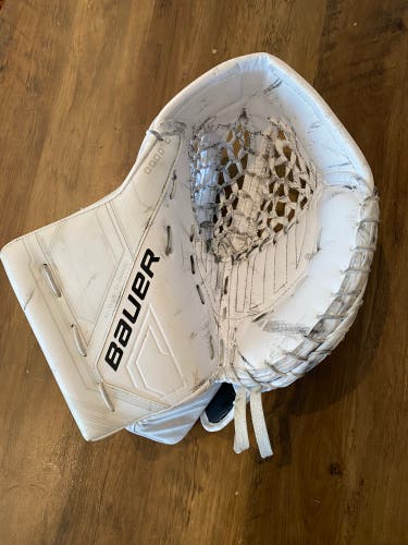 Mach Bauer goalie glove