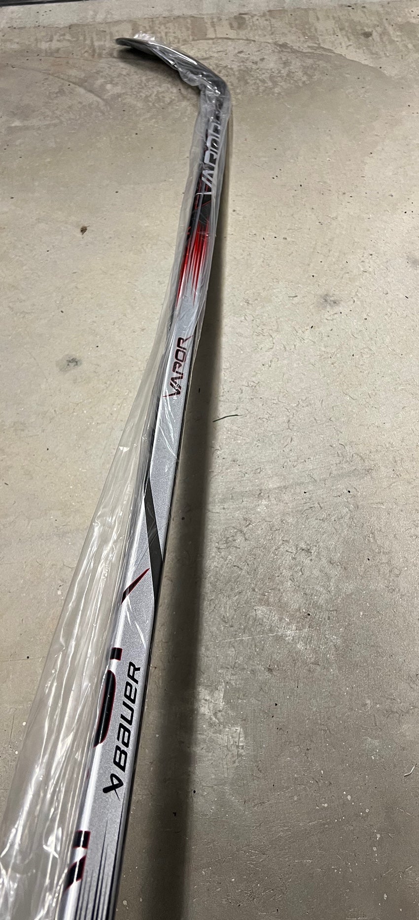 S23 BAUER VAPOR LEAGUE STICK - SR.