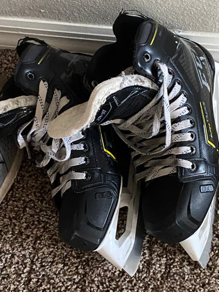 Junior CCM Regular Width Size 7 Hockey Goalie Skates