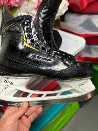 Used Bauer Supreme 2S Pro size 8 Extra Wide Width Size 8