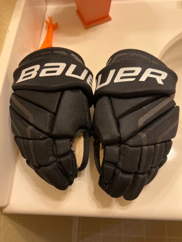 Bauer 12" Vapor X60 Gloves