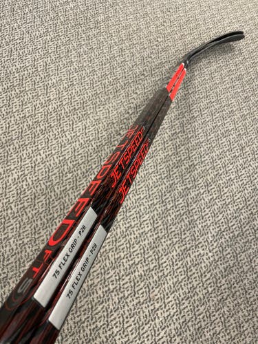 2-Pack CCM Jetspeed 75 flex P28 curve left hand sticks